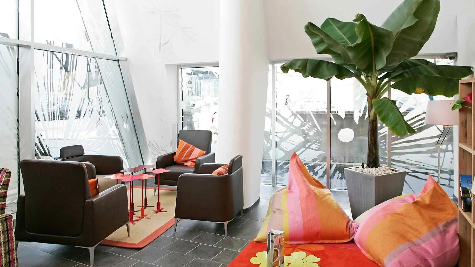 Novotel Suites Lille Europe 4*,