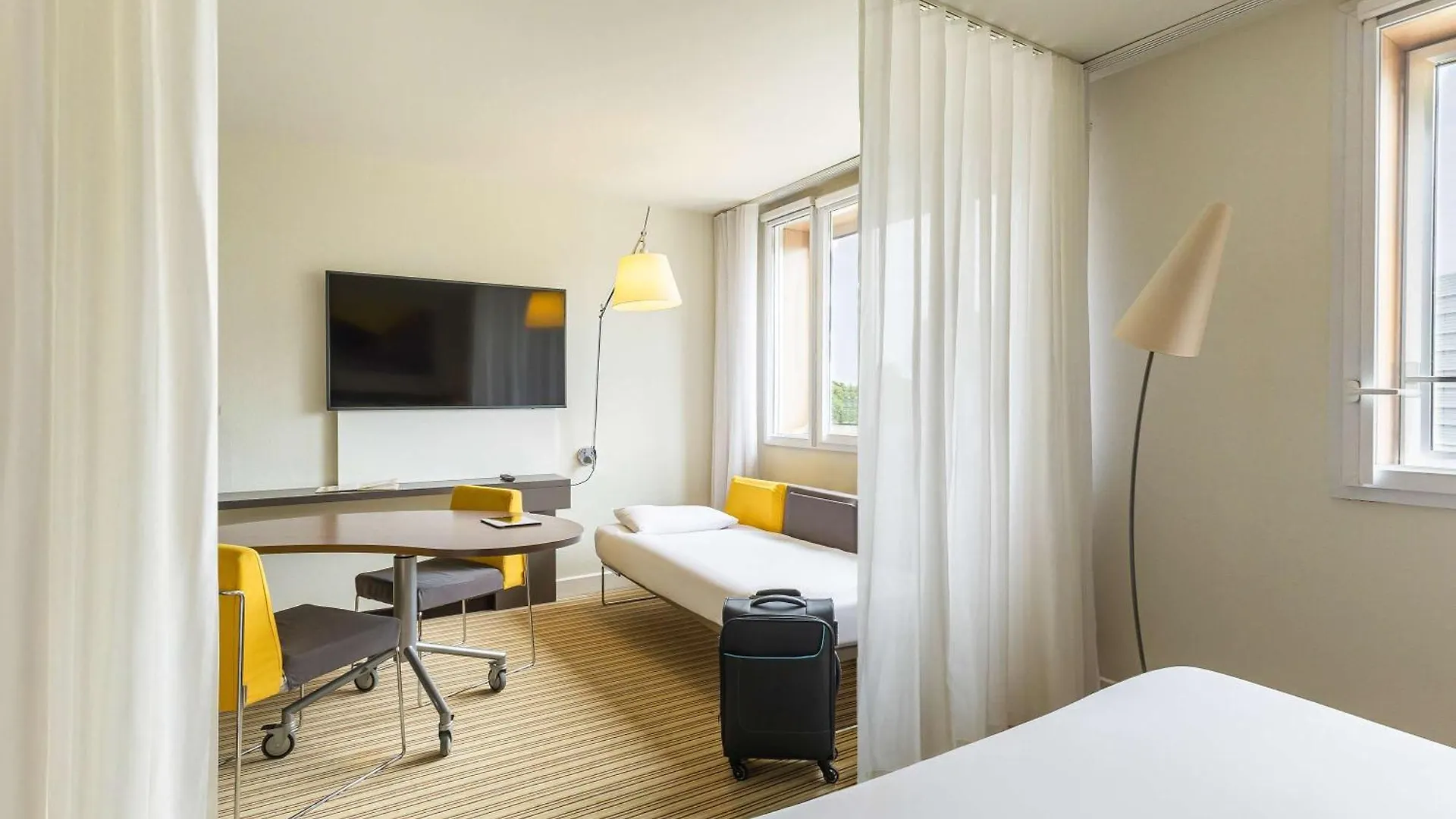 Novotel Suites Lille Europe Hotel