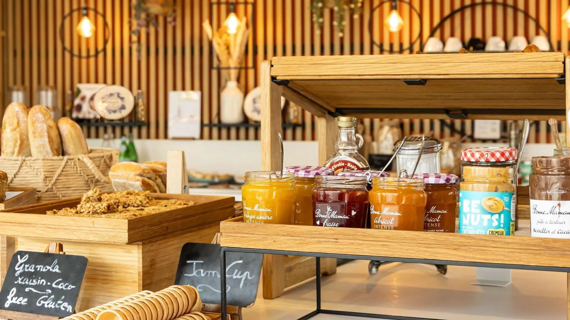 Novotel Suites Lille Europe 4*,  France