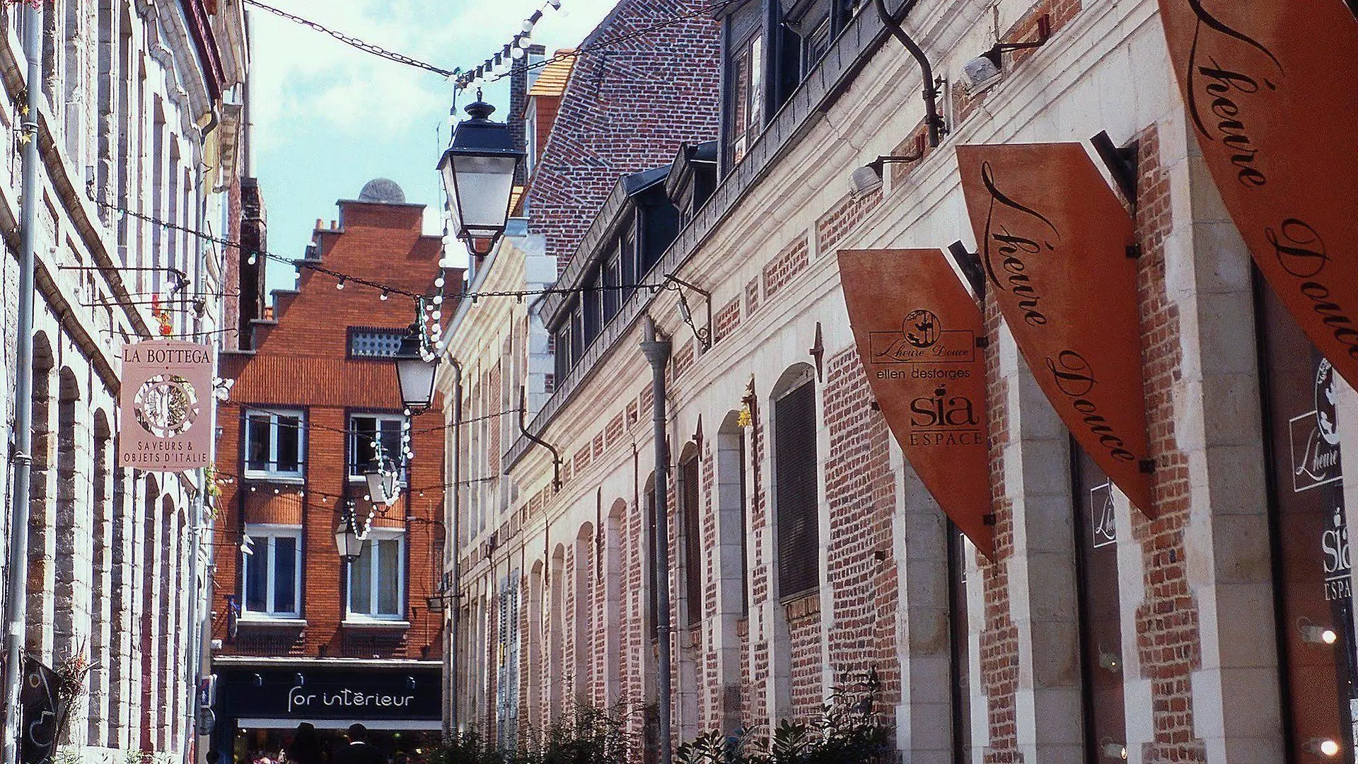 Novotel Suites Lille Europe 4*,
