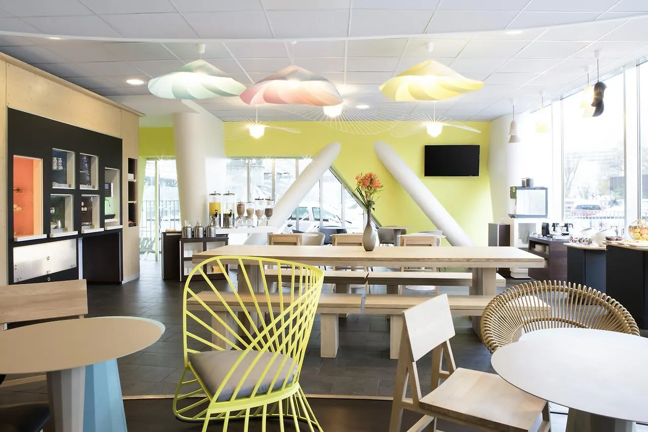 Отель Novotel Suites Lille Europe