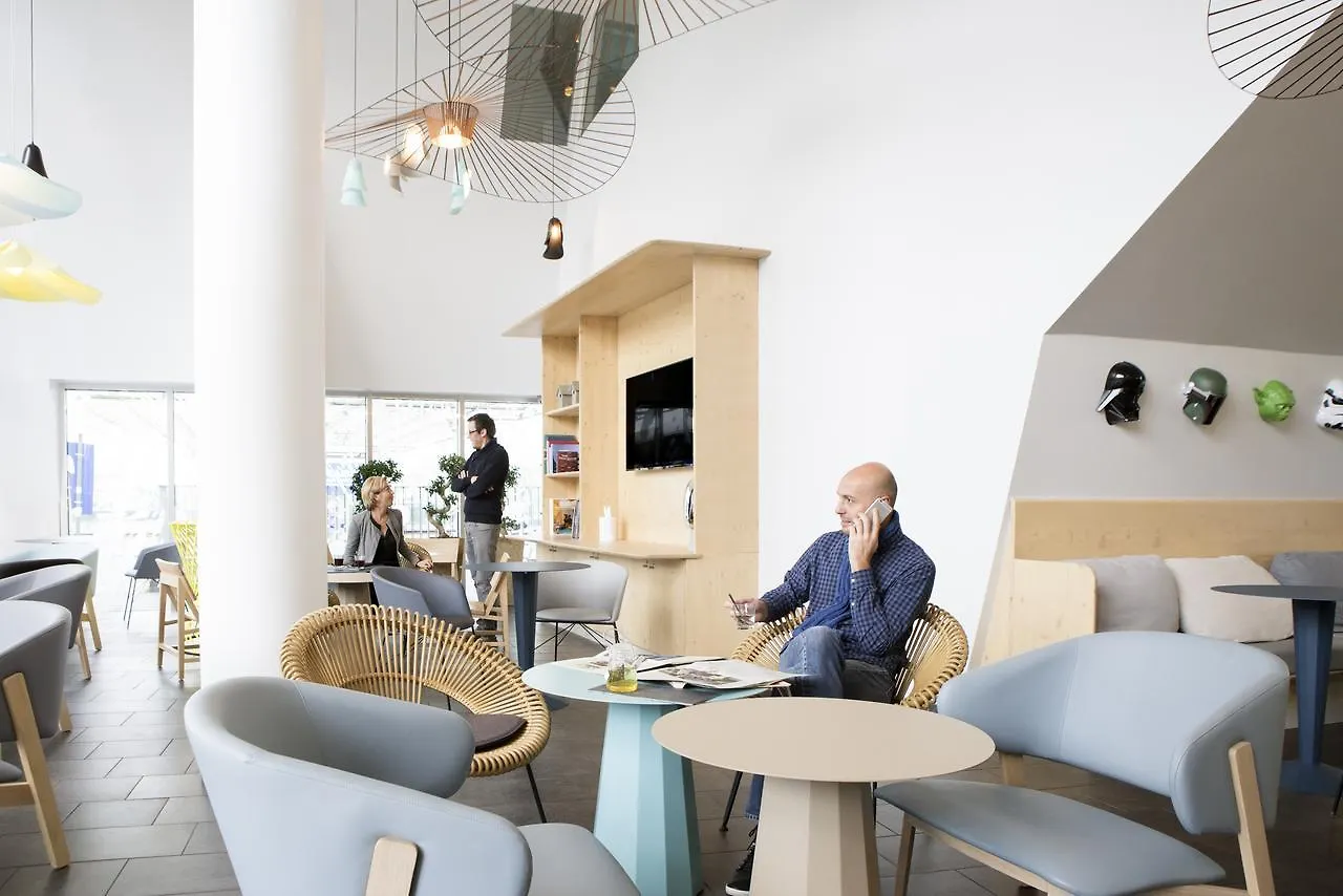 Novotel Suites Lille Europe Отель