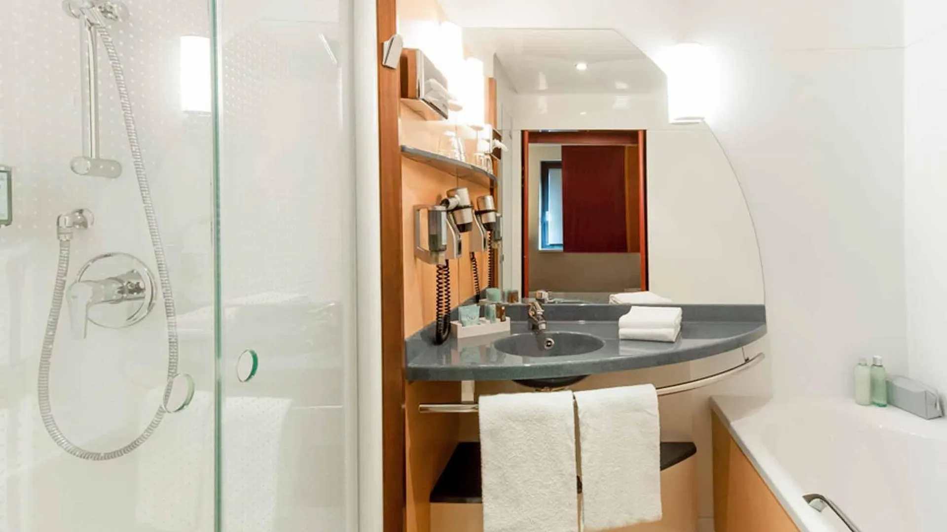 Novotel Suites Lille Europe